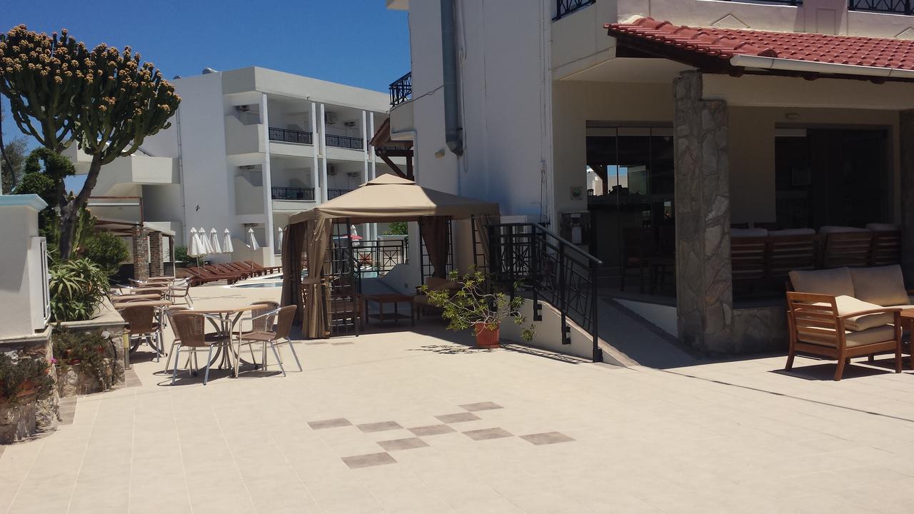 Aparthotel Bright Star 3*